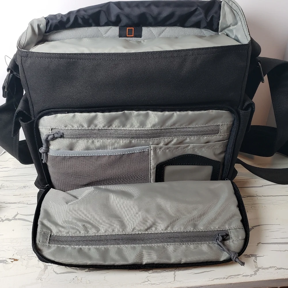 Lowepro 'Urban Reporter 150' Camera and Gear Bag in Black